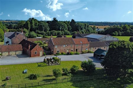 Broadgate Farm Cottages