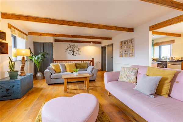 Granary Barn - Living Room