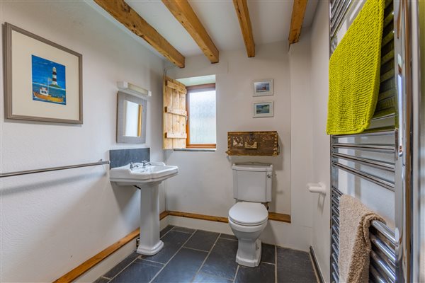 Granary Barn - Shared Bathroom