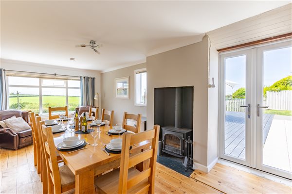 Little Northcott - Dining Area