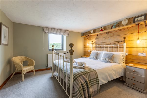 Millhouse Barn - Master Bedroom