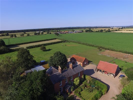 Aerial view Redhouse Farm B&B and Oakloft