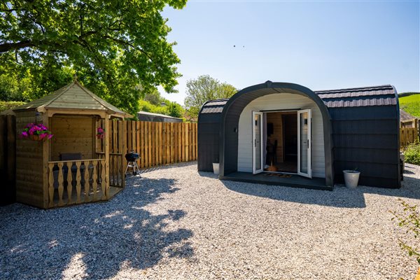 The Acorn glamping pod