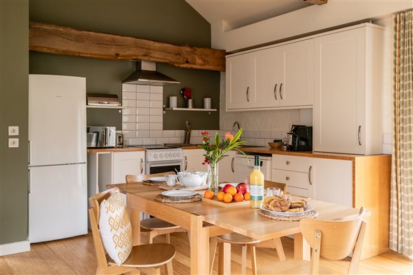 Tern Cottage kitchen