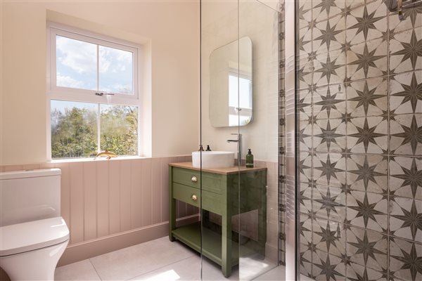 Shower room with garden view