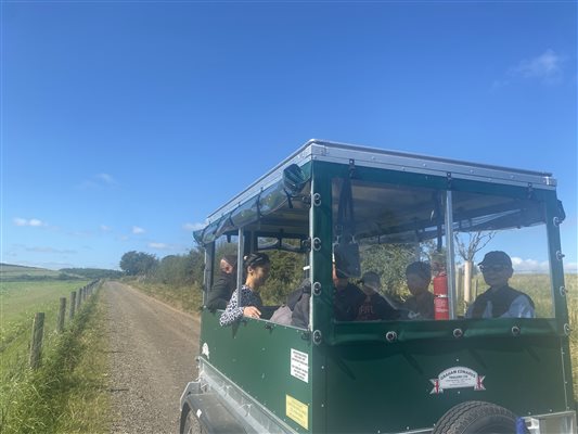 Bairnkine Farm Trailer Tours