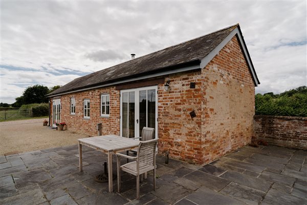 Cider Press exterior and patio