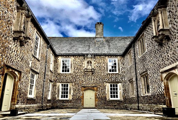 Cadhay Court of the Sovereigns